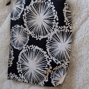 Thirty one zippered pouch